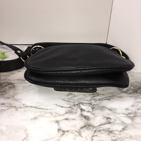 Olivia & Joy Multi-Compartment Crossbody Purse - Picture 3 of 8